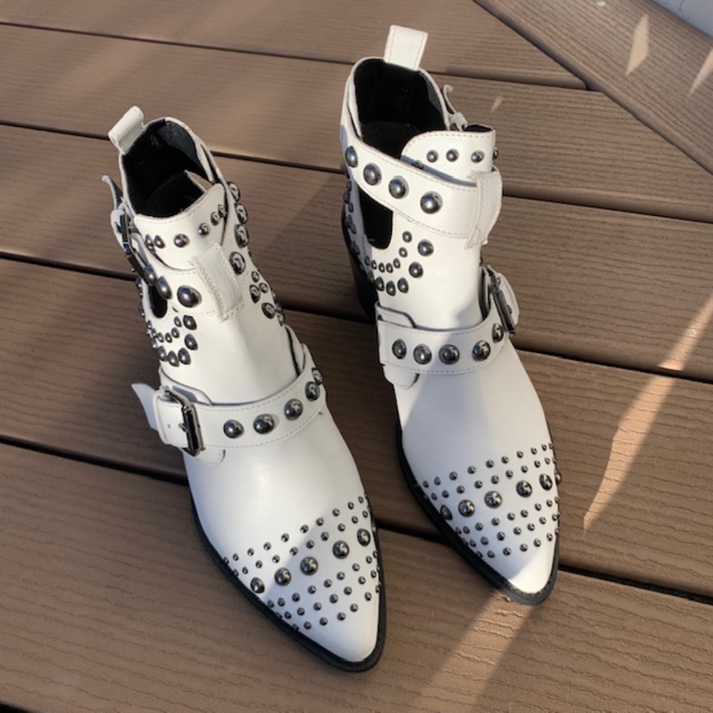 (NWOT) Kurt Geiger London | Sybil Studded Booties